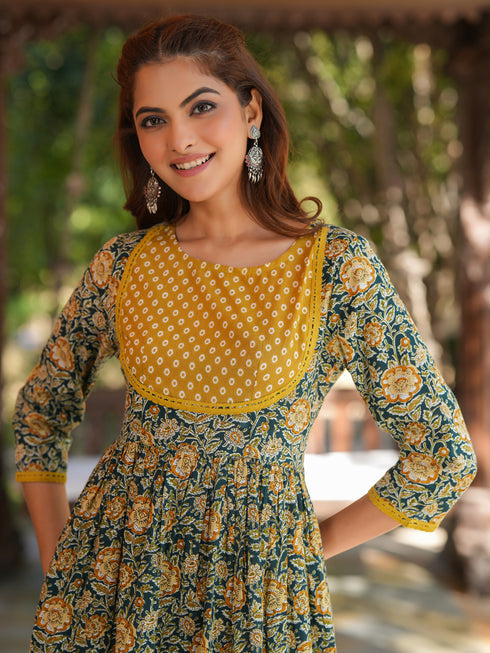 Bottle Green Pure Cotton Floral Printed A-line Kurta Pant Set