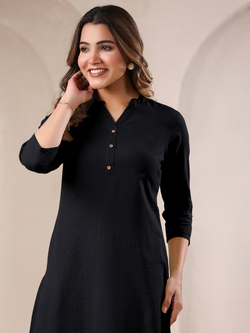 Black Cotton Solid Straight Kurta