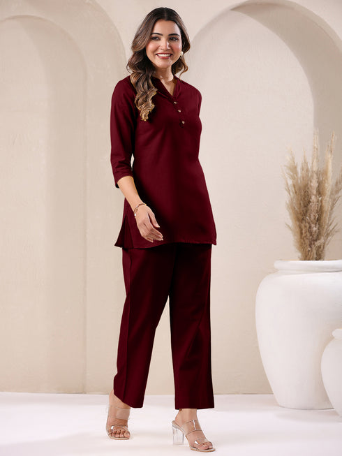 Maroon Cotton Blend Solid Straight Pant