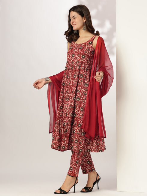 Maroon Pure Cotton Floral Printed Tiered Kurta Set