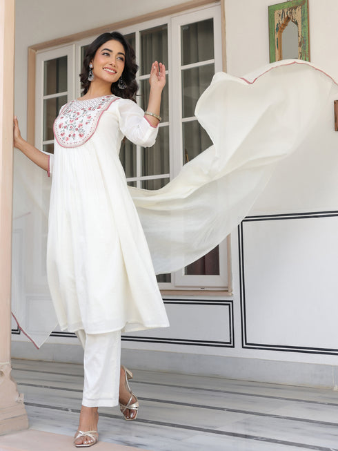 Janasya Women's Off White Pure Cotton Yoke Embroidered A-line Kurta Set