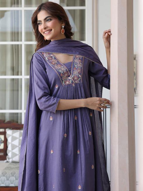 Janasya Women's Purple Pure Cotton Embroidered A-line Kurta Set