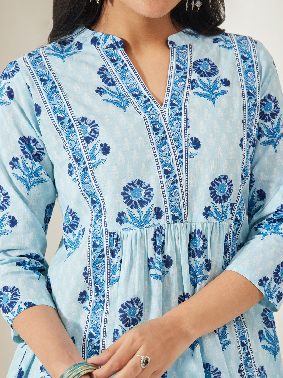 Janasya Women's Light Blue Pure Cotton Floral Printed A-Line Tunic