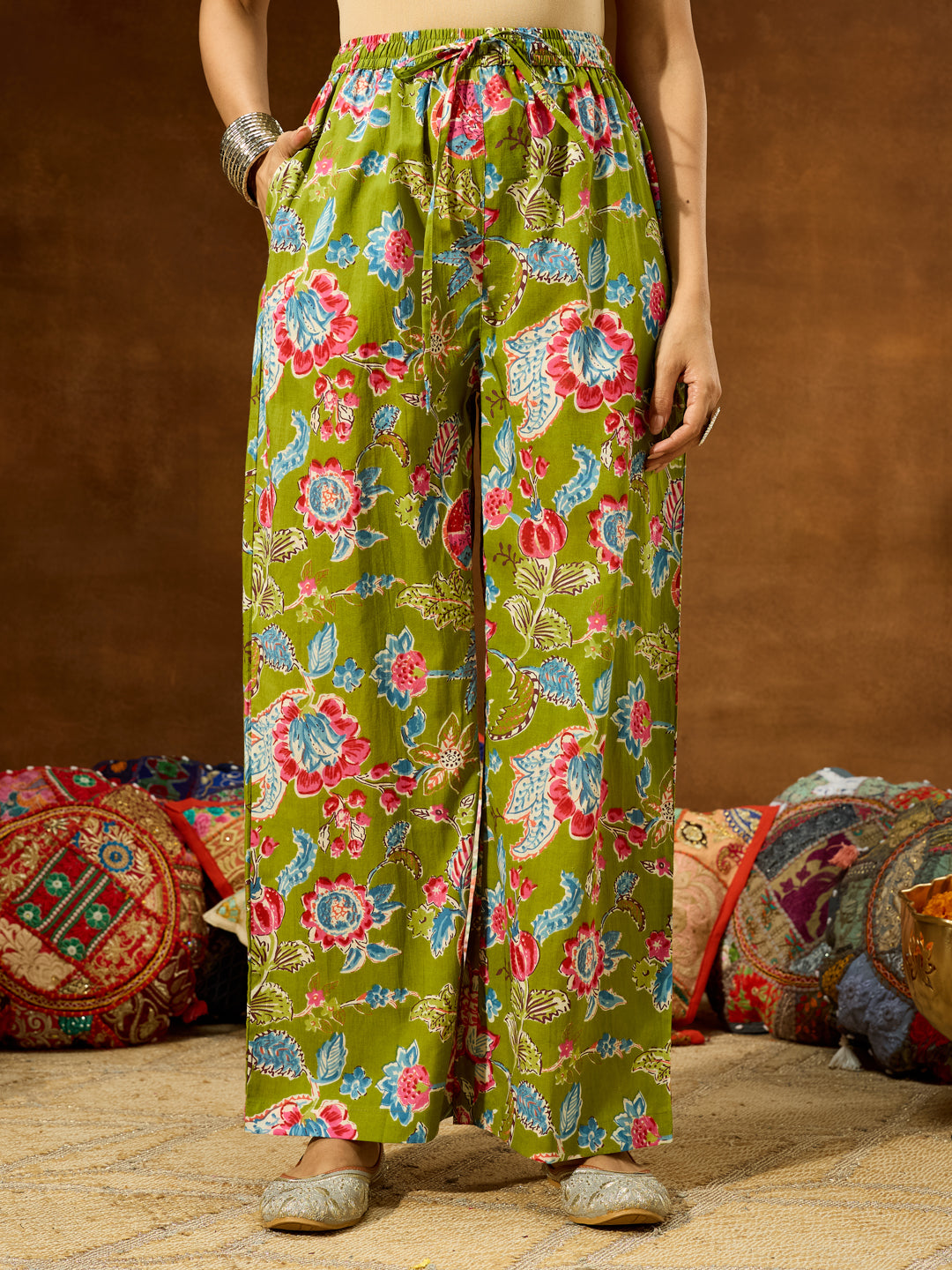 Janasya Women's Green Pure Cotton Floral Printed Kurta With Palazzo & Dupatta Set