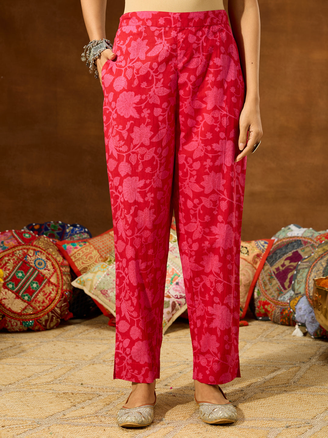 Janasya Women's Pink Pure Cotton Floral Printed Straight Kurta Set