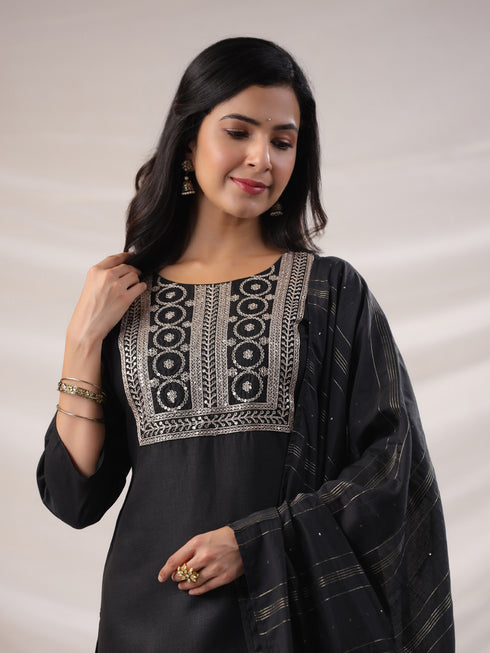Black Cotton Blend Yoke Embroidered Straight Kurta Set