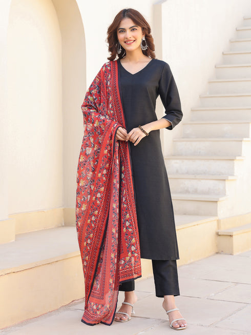 Janasya Women's Black Silk Blend Solid Straight Kurta Pant With Printed Dupatta Set