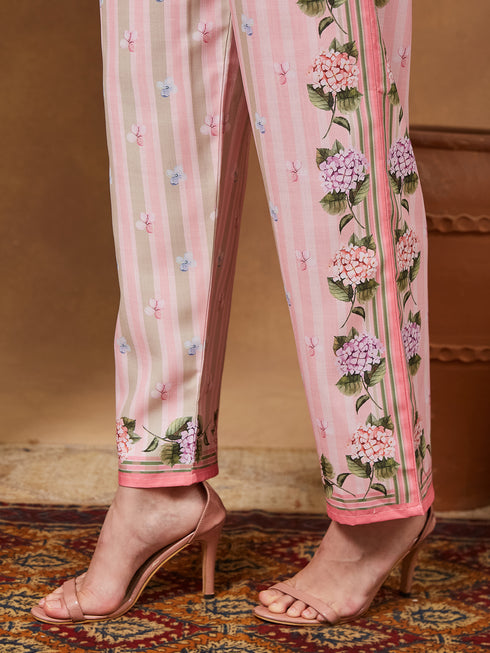 Janasya Women's Light Pink Cotton Blend Floral Printed Straight Kurta Set