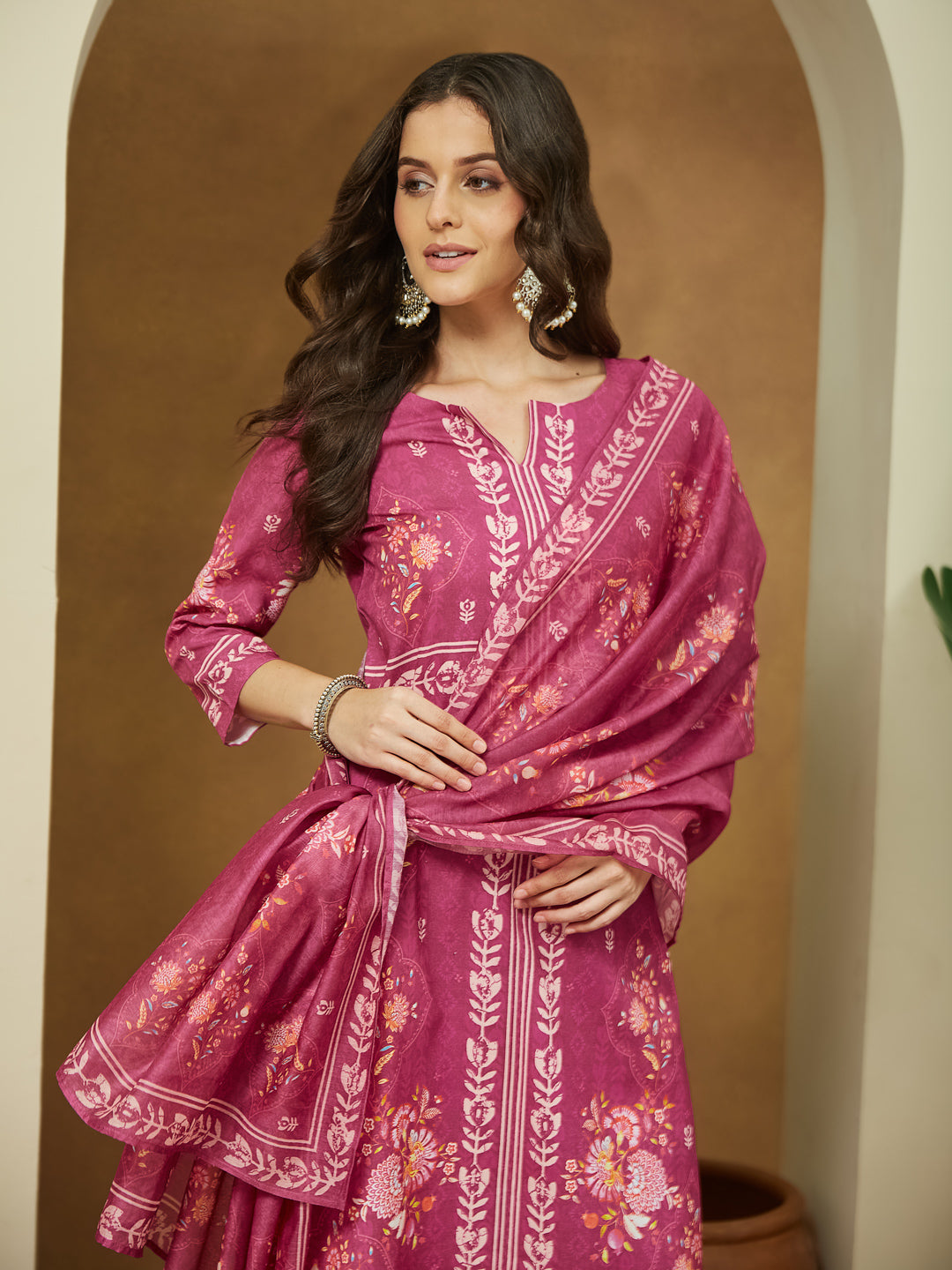 Janasya Women's Pink Cotton Blend Floral Printed Straight Kurta Set