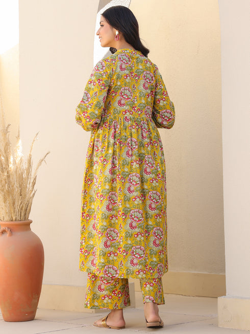 Maternity Women's Mustard Pure Cotton Floral Printed A-line Kurta Set