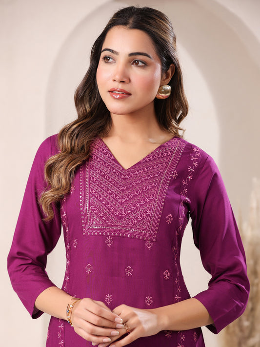 Purple Rayon Embroidered Straight Kurta