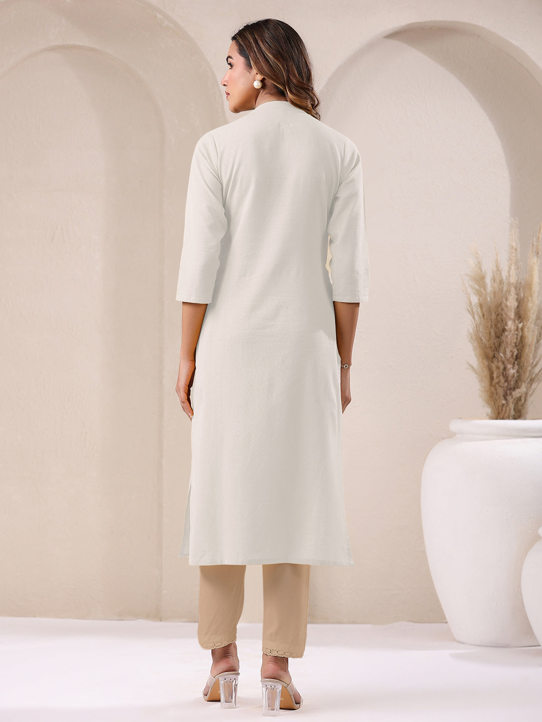 Off White Cotton Solid Straight Kurta