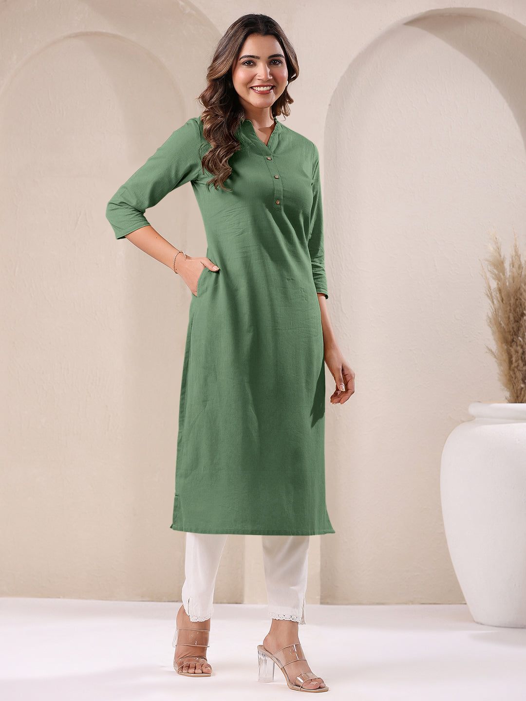 Green Cotton Solid Straight Kurta