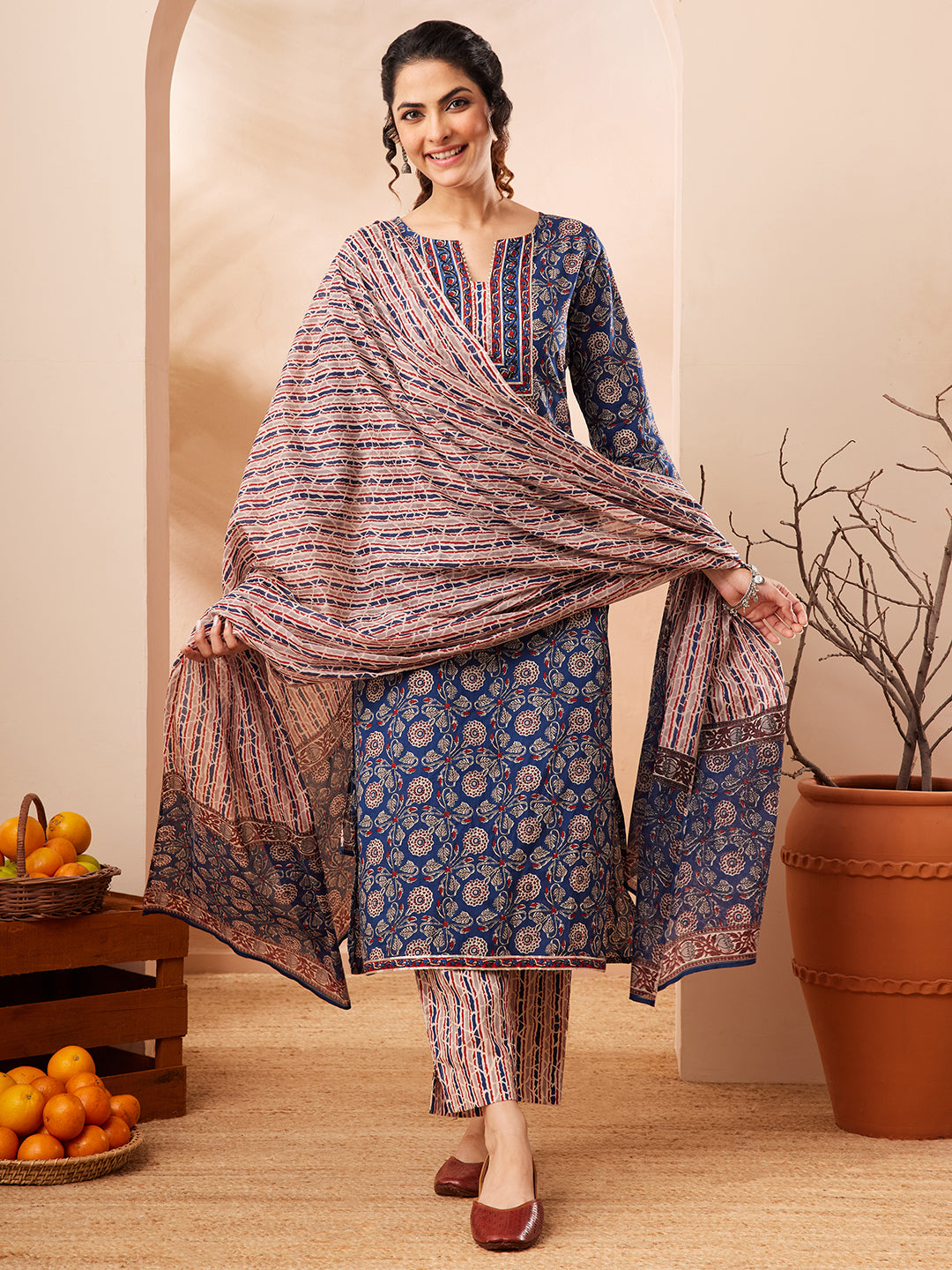 Janasya Women's Blue Pure Cotton Floral Printed Straight Kurta Set