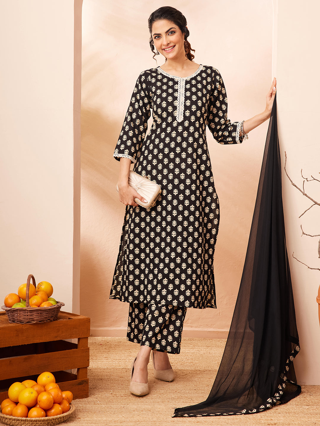 Janasya Women's Black Pure Cotton Floral Printed Straight Kurta Set