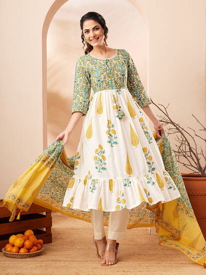 Janasya Women's Off White Pure Cotton Floral Printed Flared A-line Kurta Set