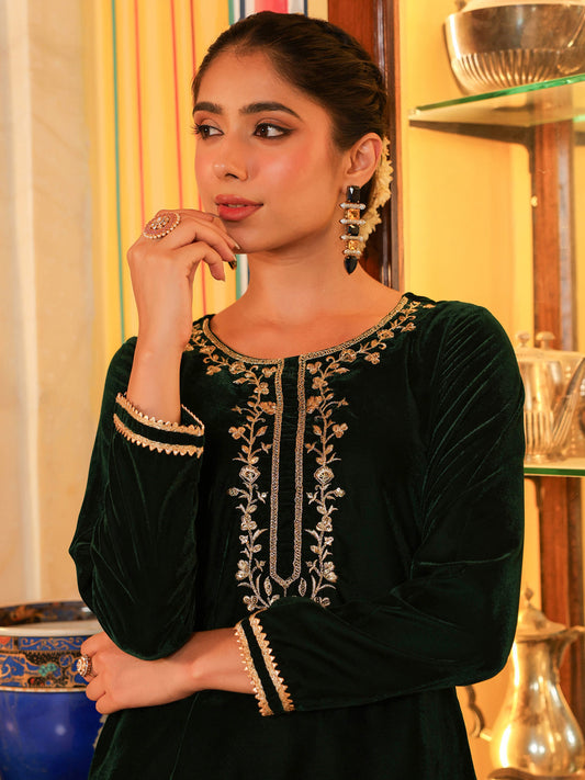 Janasya Women's Bottle Green Velvet Yoke Embroidered Straight Co-ord Set