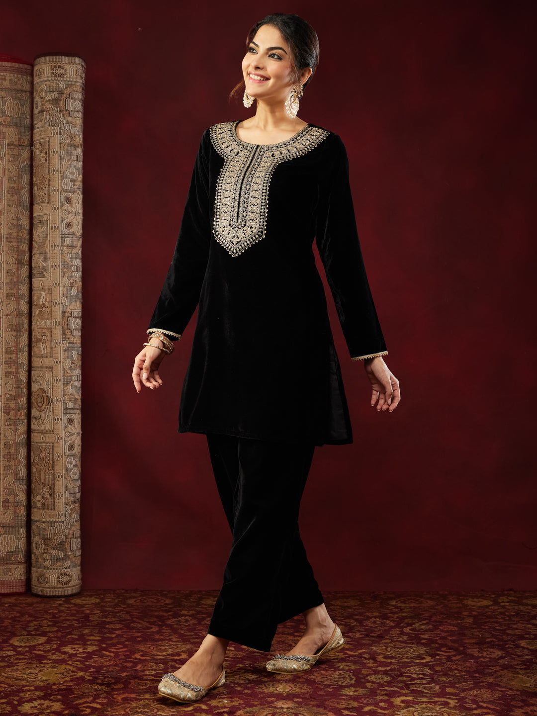 Janasya Women's Black Velvet Zari Yoke Embroidered Straight Co-ord Set