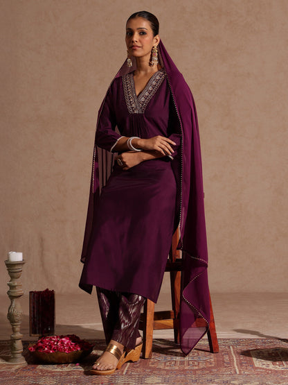 Janasya Women's Wine Chanderi Silk Embellished Straight Kurta Set
