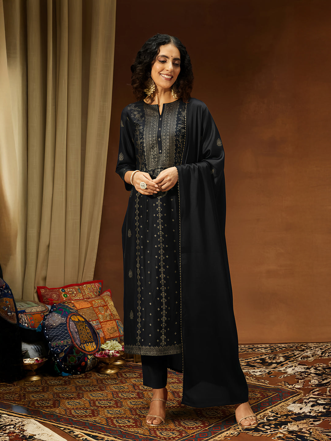 Janasya Women's Black Silk Blend Foil Printed Straight Kurta Set