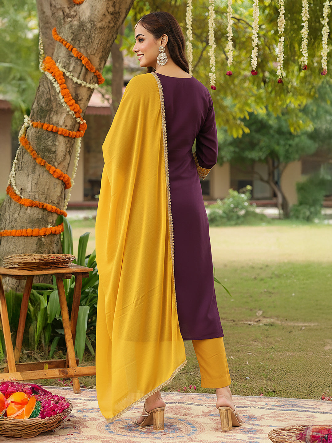 Janasya Women's Purple Silk Blend Zari Yoke Embroidered Straight Kurta Set