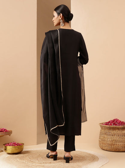 Janasya Women's Black Chanderi Silk Zari Embroidered Straight Kurta Set