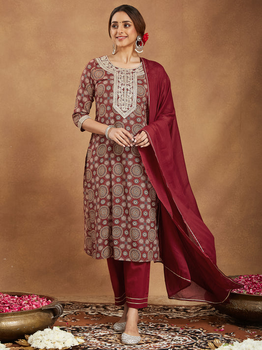 Janasya Women's Maroon Pure Cotton Ethnic Motifs Printed Straight Kurta Set