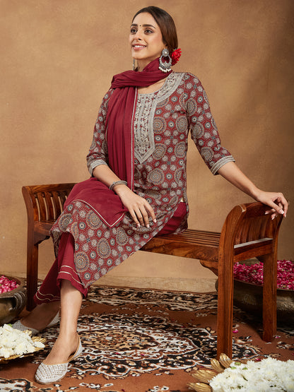 Janasya Women's Maroon Pure Cotton Ethnic Motifs Printed Straight Kurta Set