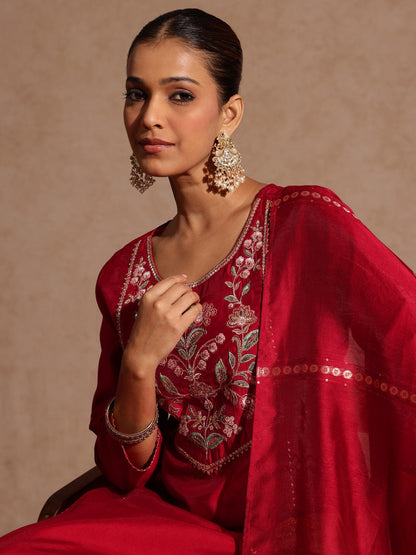 Janasya Women's Maroon Chanderi Silk Zari Yoke Embroidered Straight Kurta Set