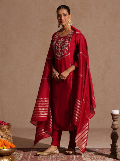 Janasya Women's Maroon Chanderi Silk Zari Yoke Embroidered Straight Kurta Set