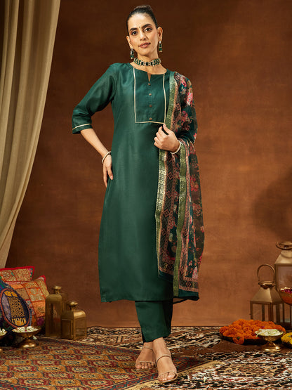 Janasya Women's Dark Green Cotton Blend Yoke Design Straight Kurta Set With Printed Dupatta