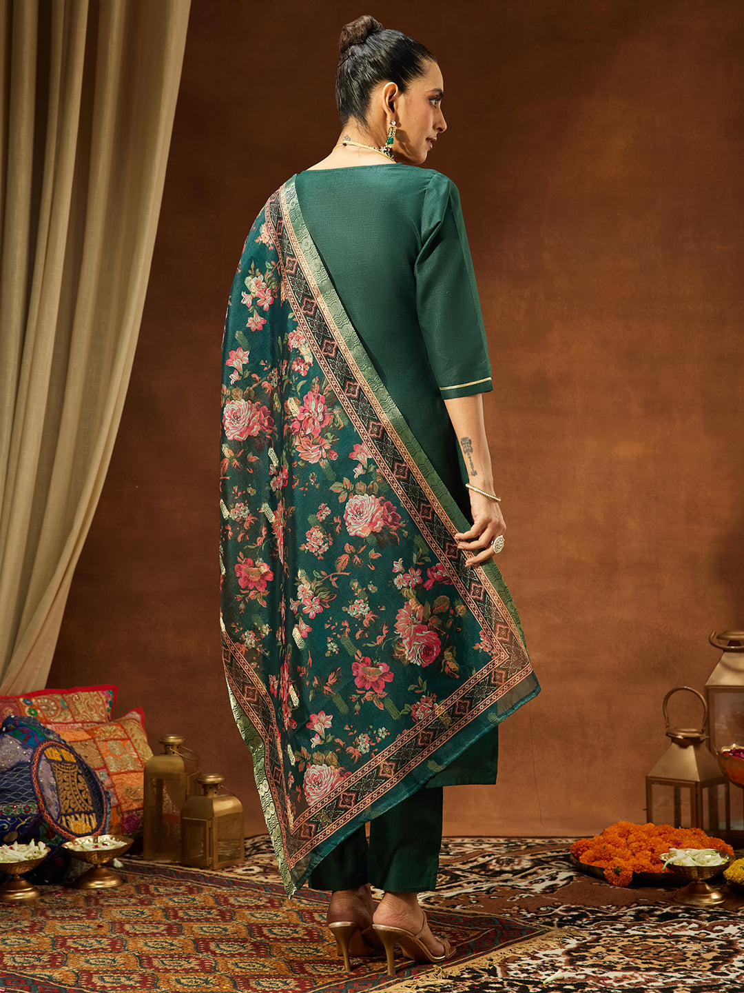 Janasya Women's Dark Green Cotton Blend Yoke Design Straight Kurta Set With Printed Dupatta