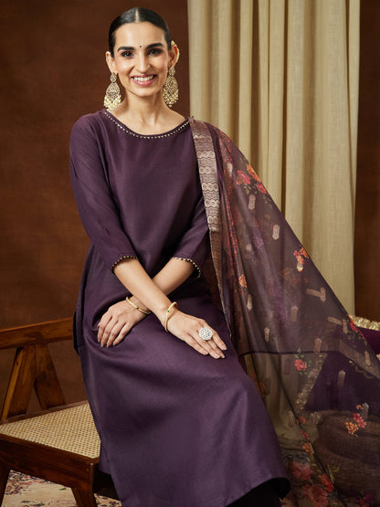 Janasya Women's Wine Cotton Blend Solid Straight Kurta Set With Printed Dupatta