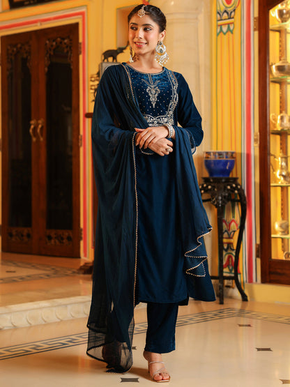 Janasya Women's Teal Blue Velvet Zari Yoke Embroidered Straight Kurta Set