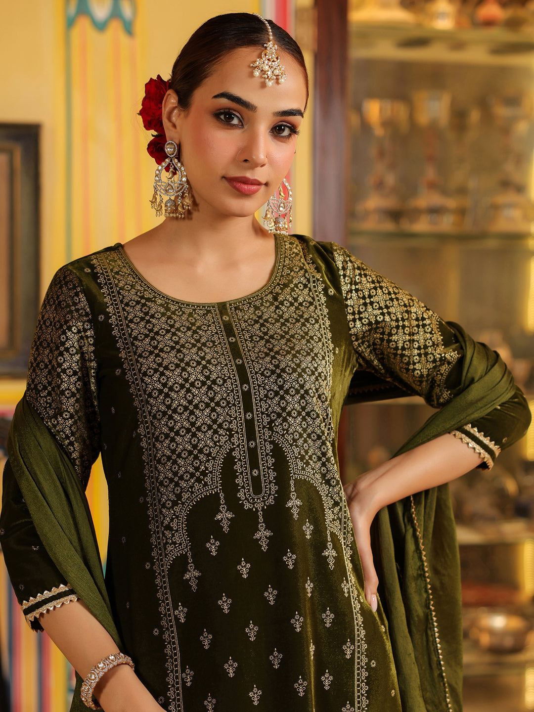 Janasya Women's Olive Green Velvet Gold Foil Printed Straight Kurta Set