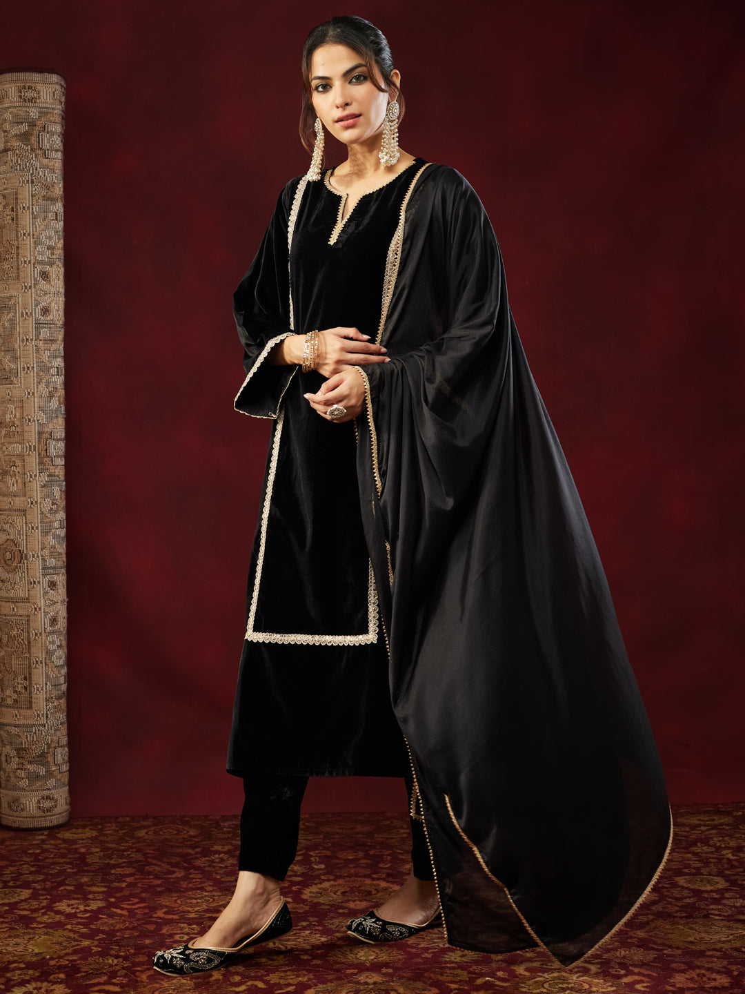 Janasya Women's Black Velvet Embellished Straight Kurta Set