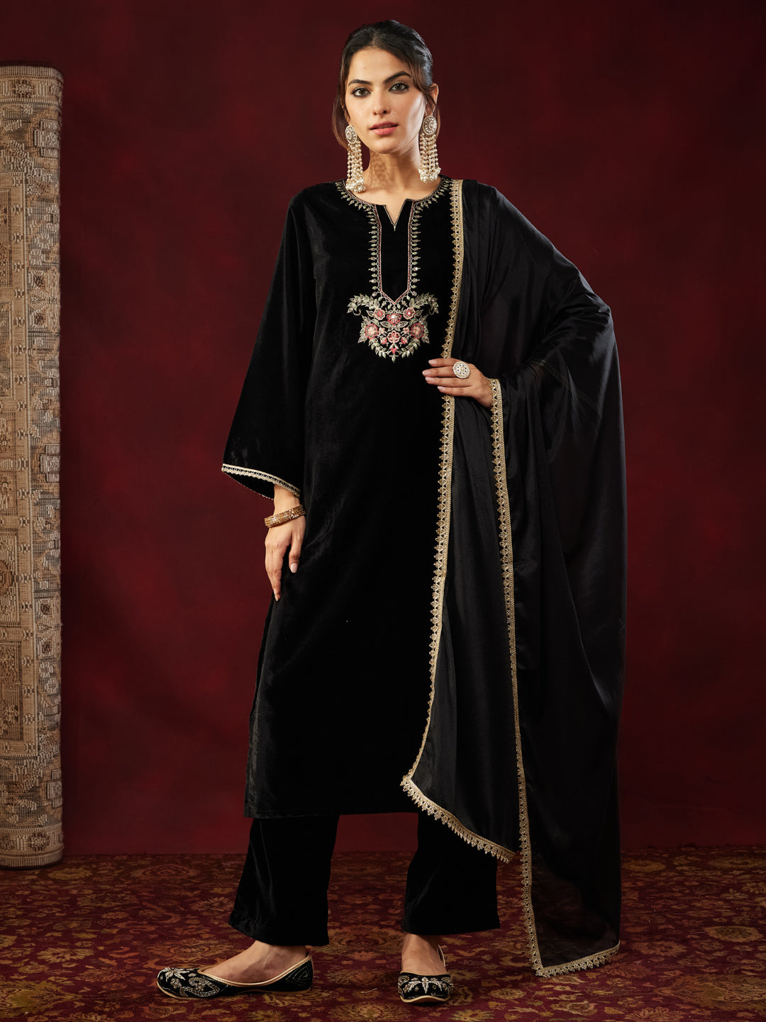 Janasya Women's Black Velvet Yoke Embroidered Straight Kurta Set