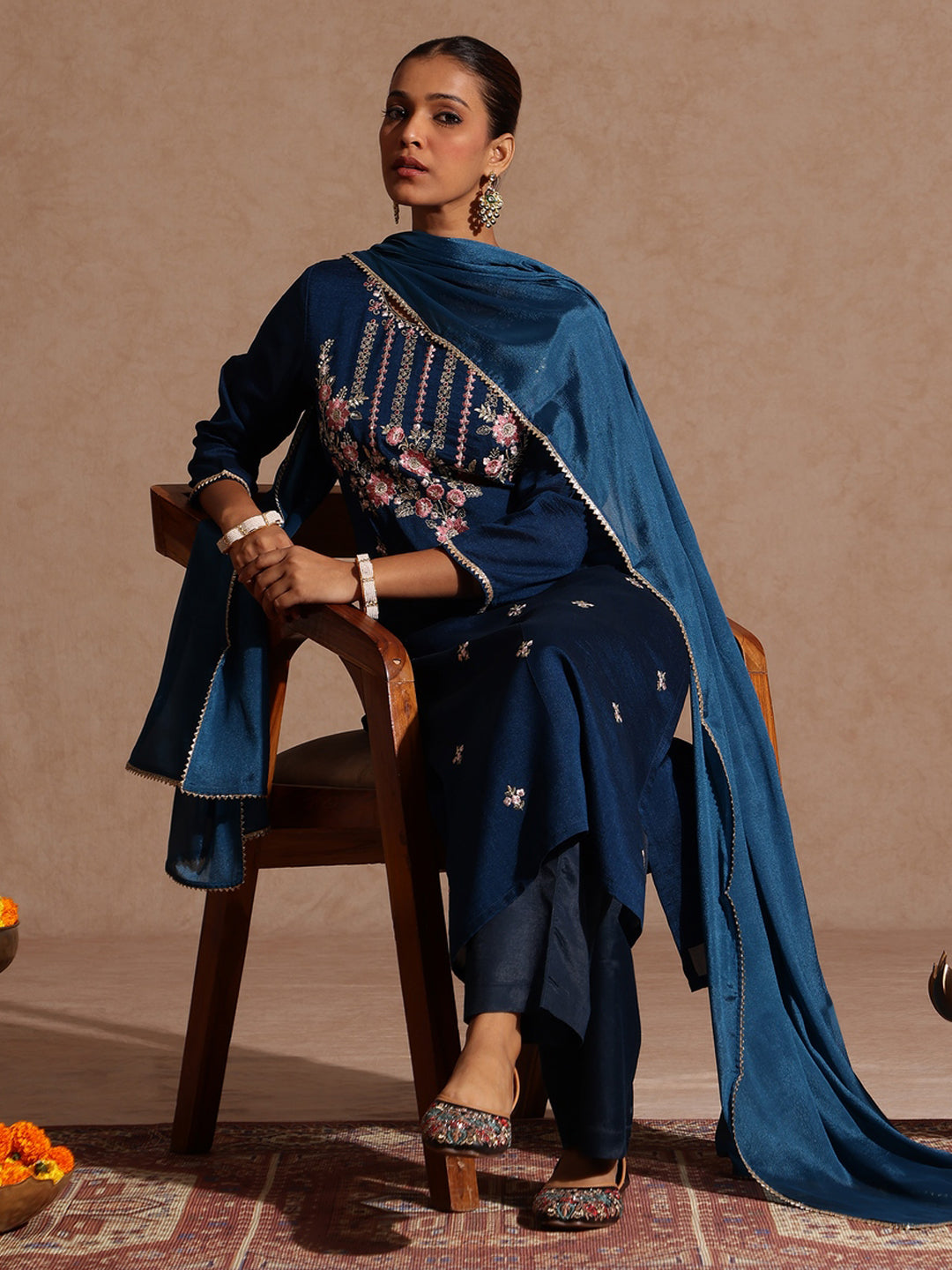 Janasya Women's Teal Blue Silk Blend Embroidered Straight Kurta Set