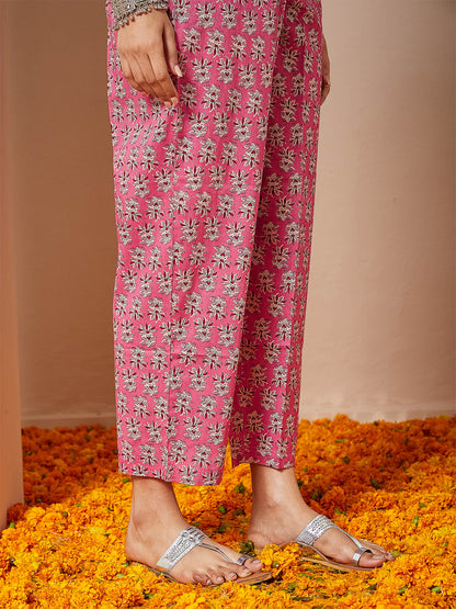 Janasya Women's Pink Pure Cotton Floral Printed A-line Kurta Set