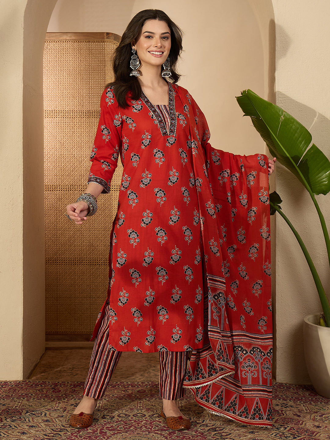 Janasya Women's Rust Pure Cotton Floral Printed Straight Kurta Set