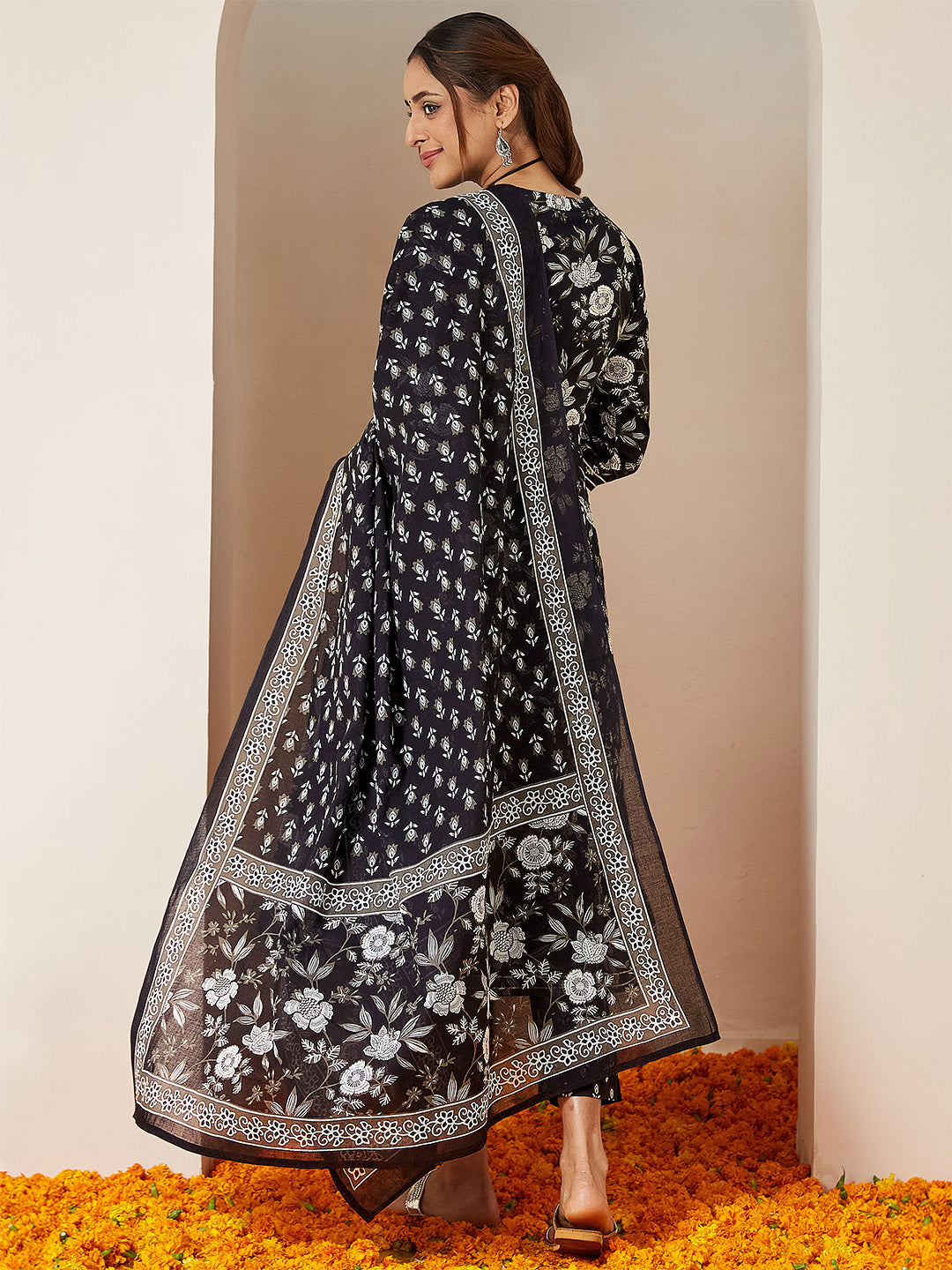 Janasya Women's Black Pure Cotton Floral Printed Anarkali Kurta Set