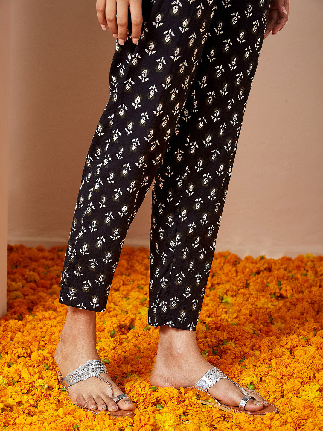 Janasya Women's Black Pure Cotton Floral Printed Anarkali Kurta Set