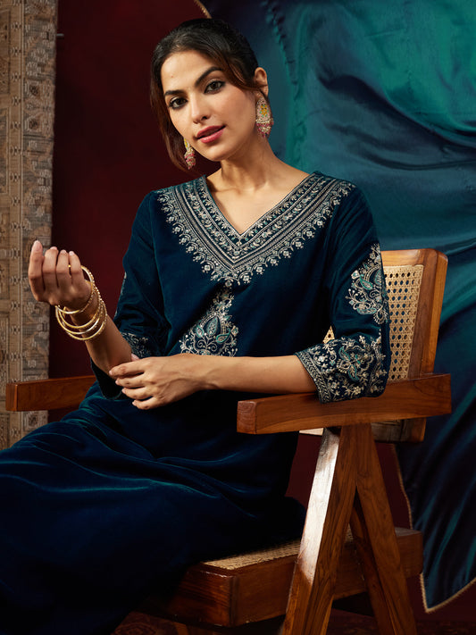 Janasya Women's Teal Blue Velvet Zari Embroidered Straight Kurta Set