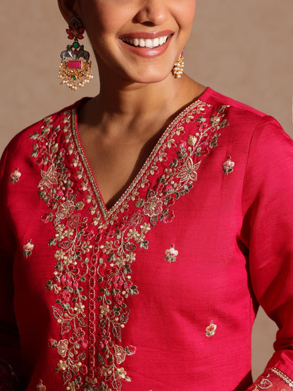 Janasya Women's Pink Silk Blend Embroidered Straight Kurta Set