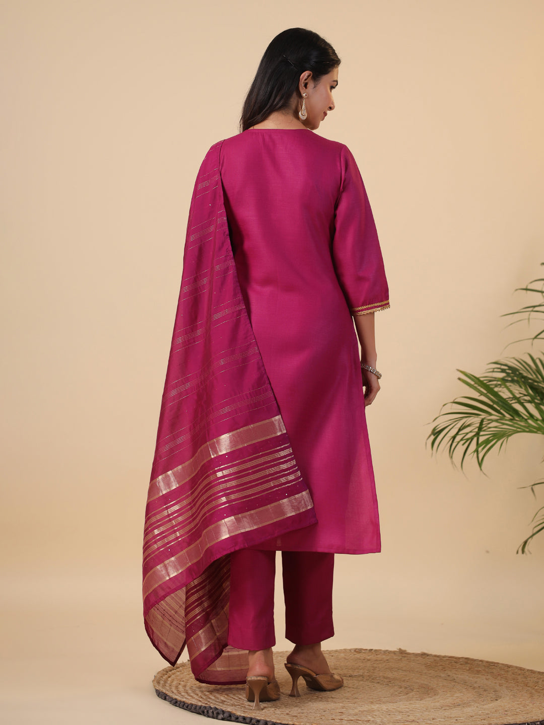 Magenta Cotton Blend Solid Straight Kurta Set
