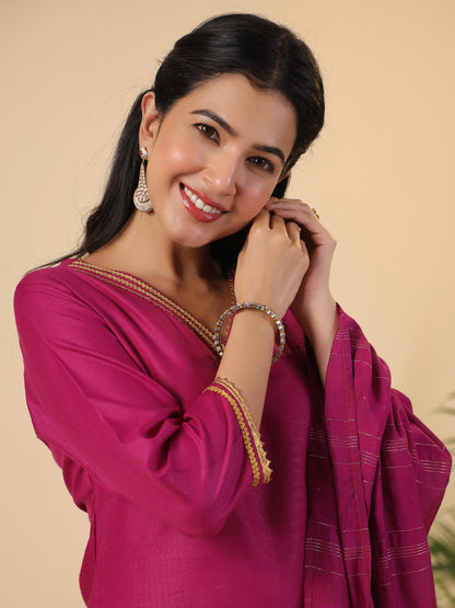 Magenta Cotton Blend Solid Straight Kurta Set