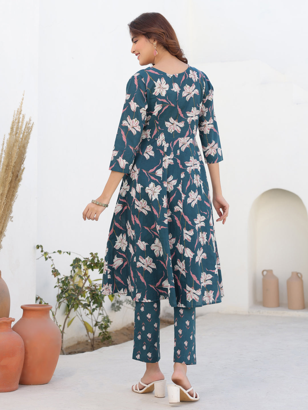 Janasya Women's Teal Blue Pure Cotton Floral Printted A-line Kurta Pant Set
