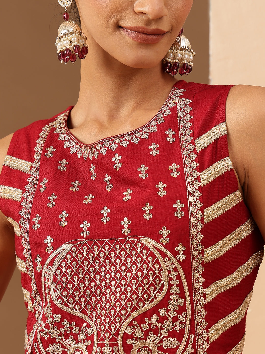 Janasya Women's Red Silk Blend Zari Embroidered Straight Kurta