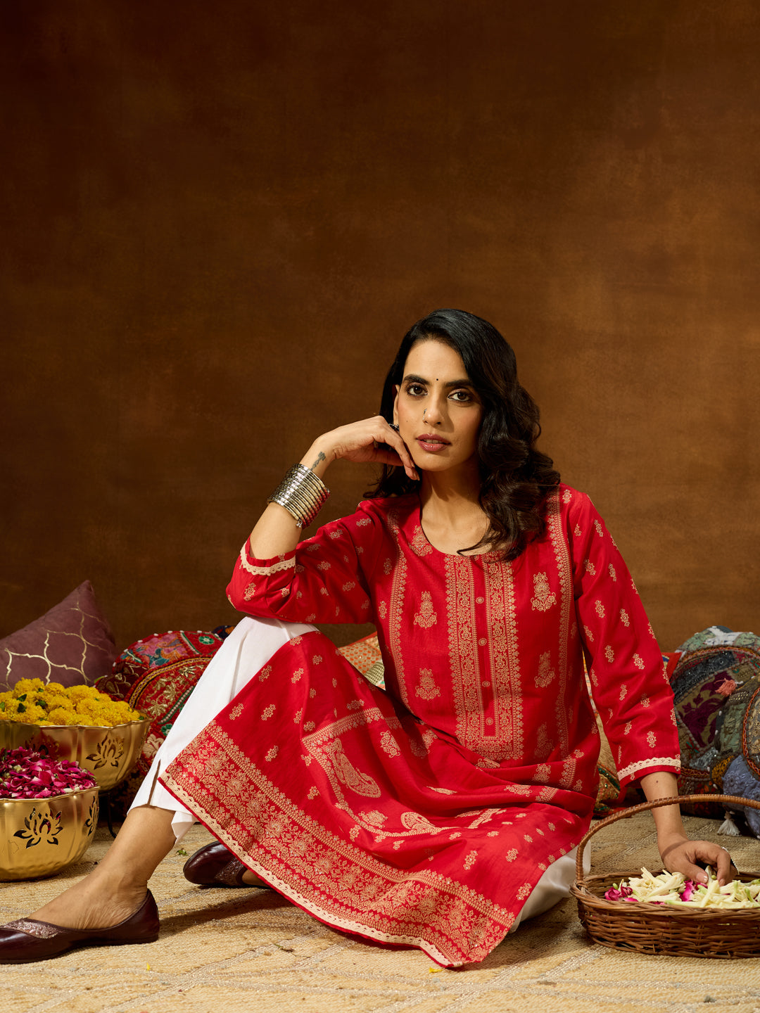 Janasya Women's Red Silk Blend Ethnic Printed Straight Kurta