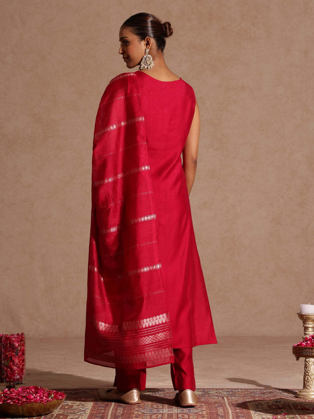 Janasya Women's Pink Silk Blend Gold Printed Straight Kurta Set